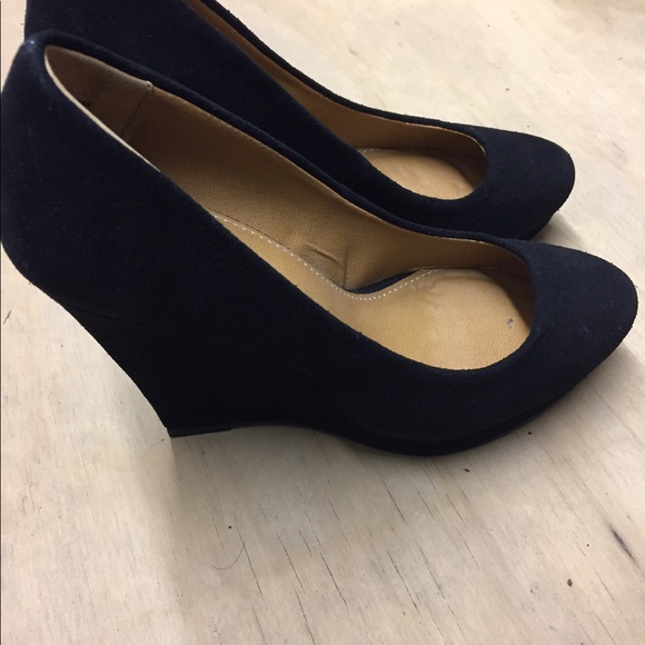 Kelsi Dagger Black Suede Platform Wedges - Picture 2 of 3